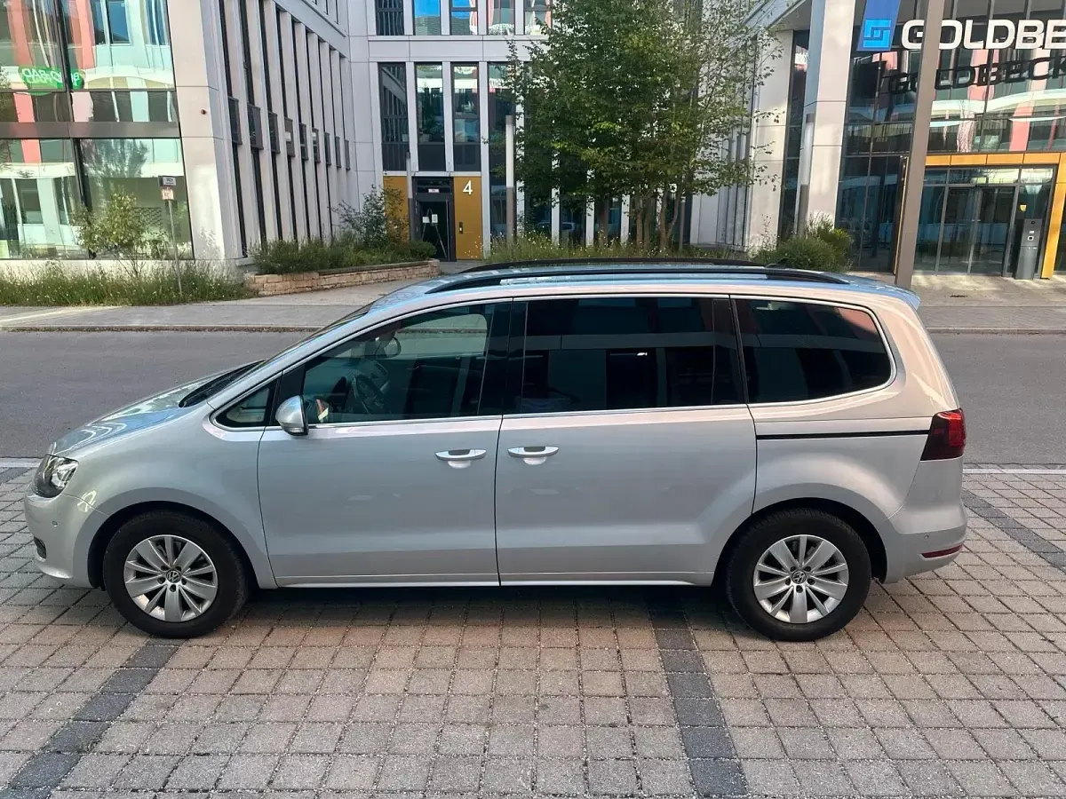 Gebraucht VW Sharan 150 PS (110 kW) 2015 Grau Van / Kleinbus