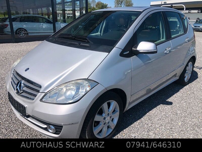 Silber Gebraucht 2008 Mercedes A170 Elegance Limousine | 9.450 € - Bild 1/4