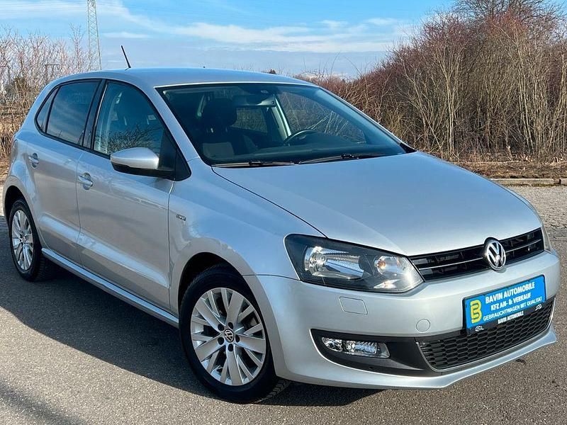 Gebraucht VW Polo Life 69 PS (50 kW) 2013 Silber Kleinwagen