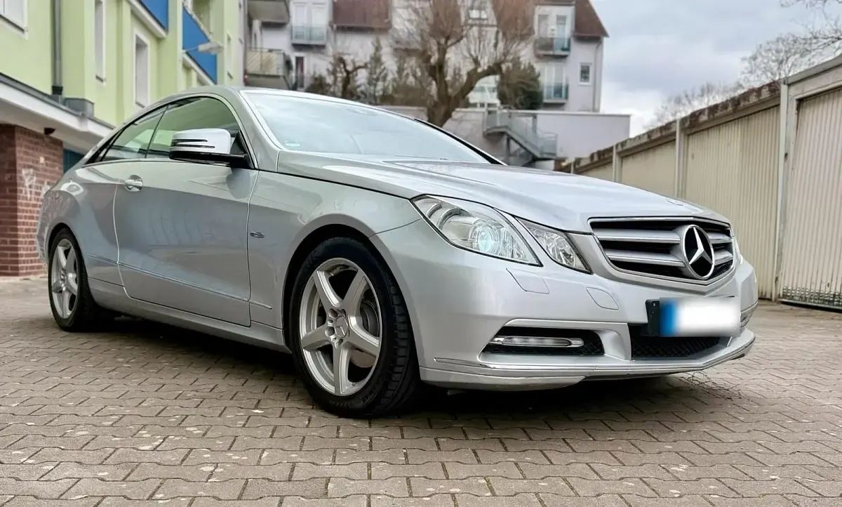 Second-hand Mercedes E250 204 CP (150 kW) 2011 Argintiu Coupe