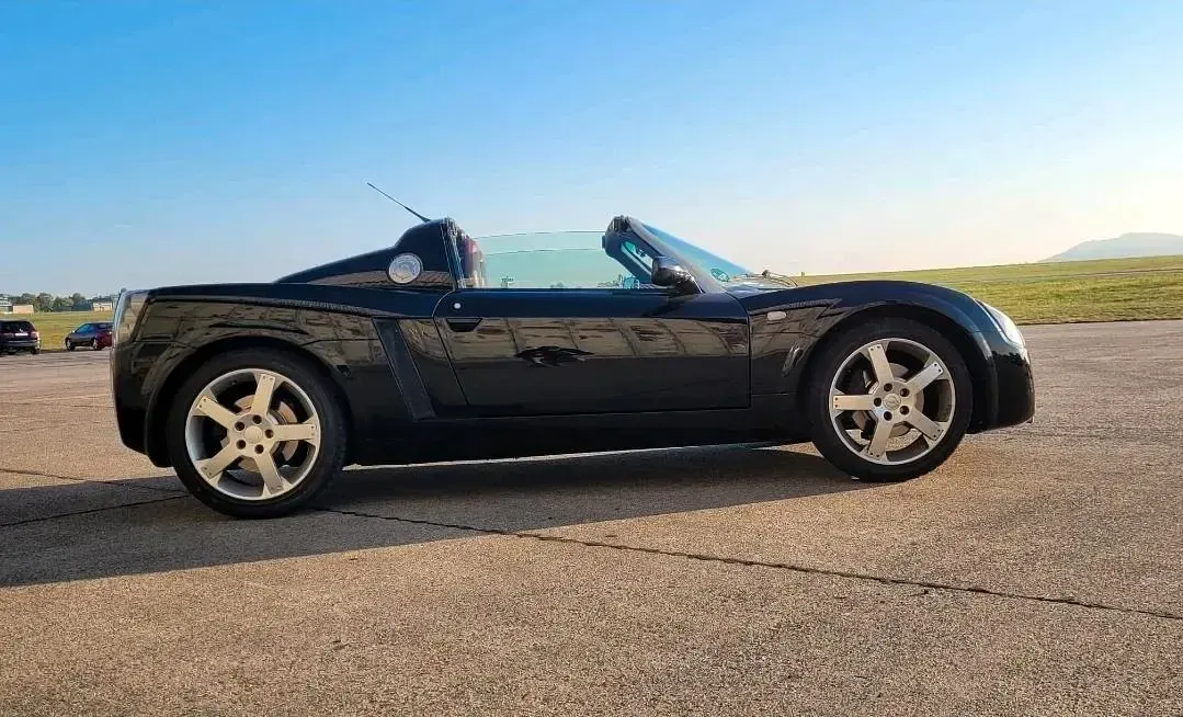 Gebraucht Opel Speedster 148 PS (108 kW) 2002 Schwarz Cabrio