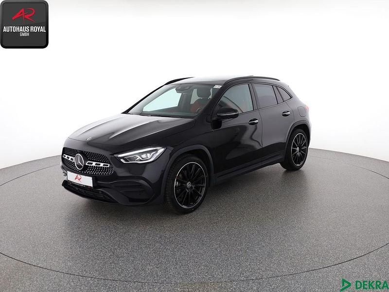 Kosmosschwarz Gebraucht 2023 Mercedes GLA220 AMG SUV | 37.880 € (Fairer Preis) - Bild 1/4