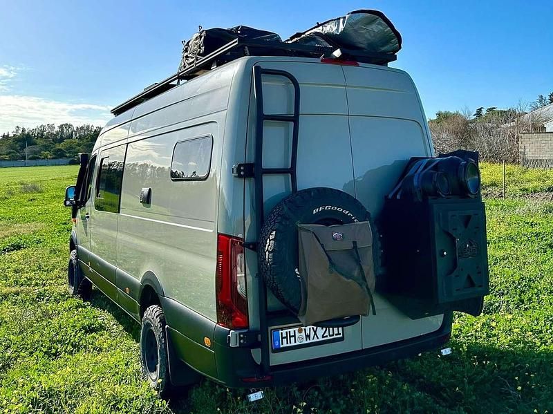 Gebraucht Mercedes Sprinter 190 PS (139 kW) 2021 Grau Van