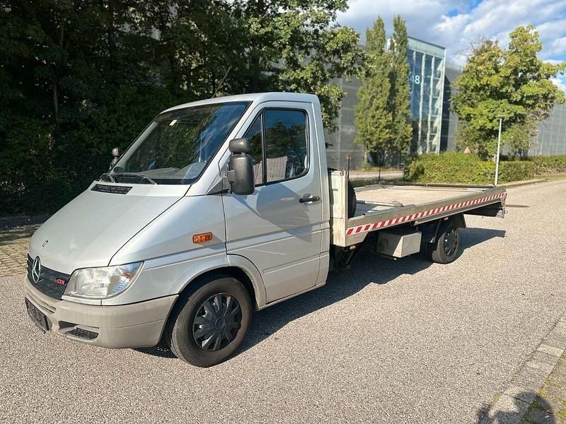 Grau Gebraucht 2001 Mercedes Sprinter Van | 7.999 € (Fairer Preis) - Bild 1/4