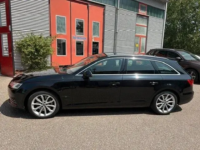 Gebraucht Audi A4 Sport 252 PS (185 kW) 2018 Schwarz Kombi