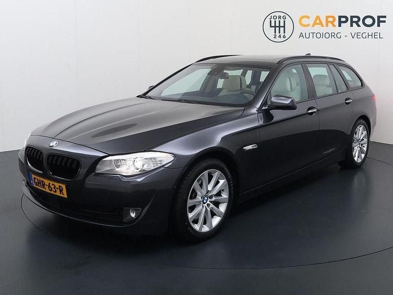 Gebraucht BMW 550 Executive 408 PS (300 kW) 2011 Grau Kombi
