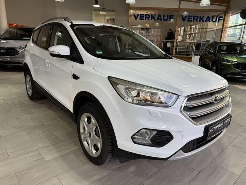 Gebraucht Ford Kuga Cool & Connect 150 PS (110 kW) 2019 Weiß SUV
