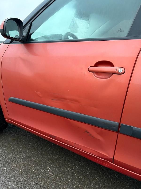 Gebraucht Skoda Fabia Ambiente 86 PS (63 kW) 2007 Rot Kleinwagen