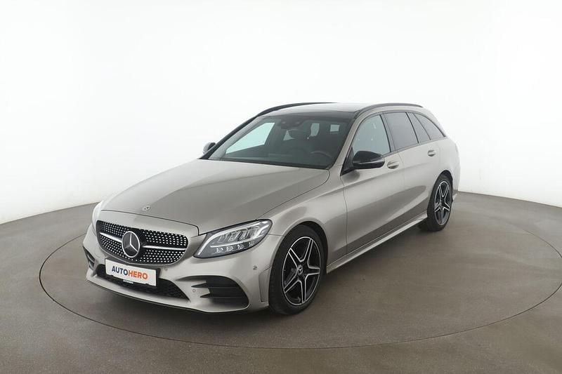 Grau Gebraucht 2018 Mercedes C220 AMG line Kombi | 27.600 € (Fairer Preis) - Bild 1/3