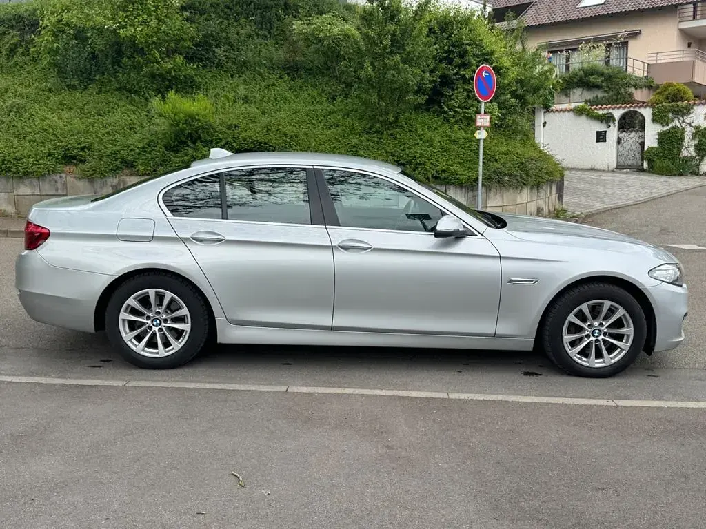 Gebraucht BMW 525 218 PS (160 kW) 2014 Silber Limousine