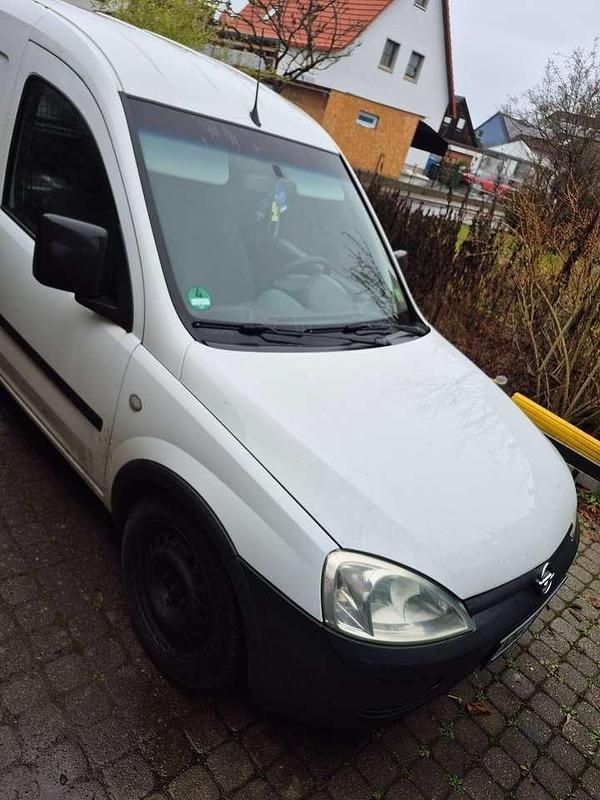 Gebraucht Opel Combo 101 PS (74 kW) 2004 Weiß Van