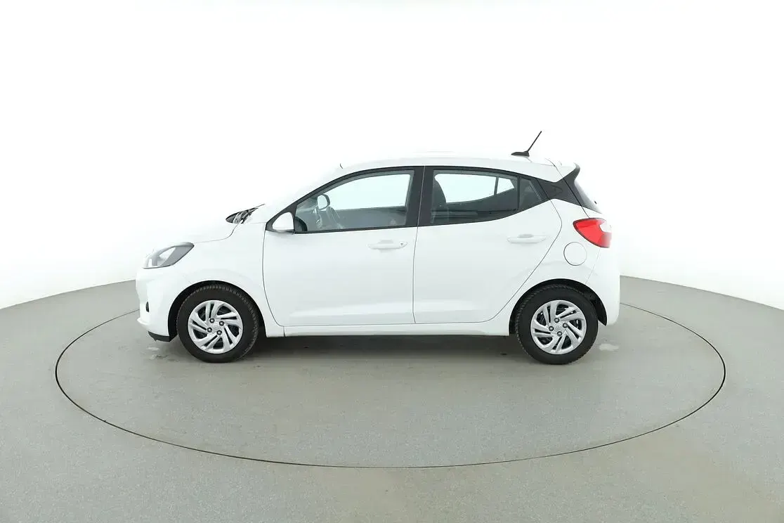 Gebraucht Hyundai i10 Trend 2021 Weiß Kleinwagen