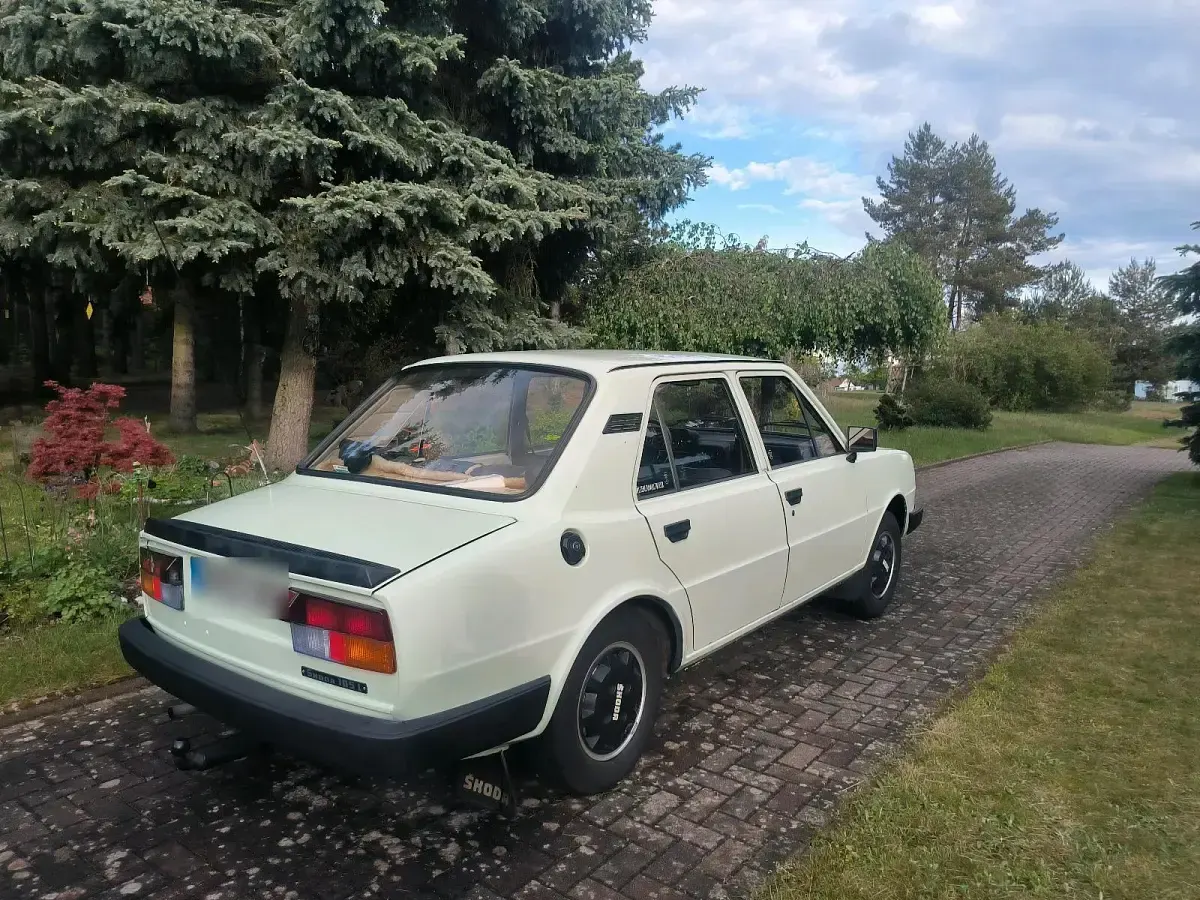Gebraucht Skoda 105 45 PS (33 kW) 1979 Weiß Limousine