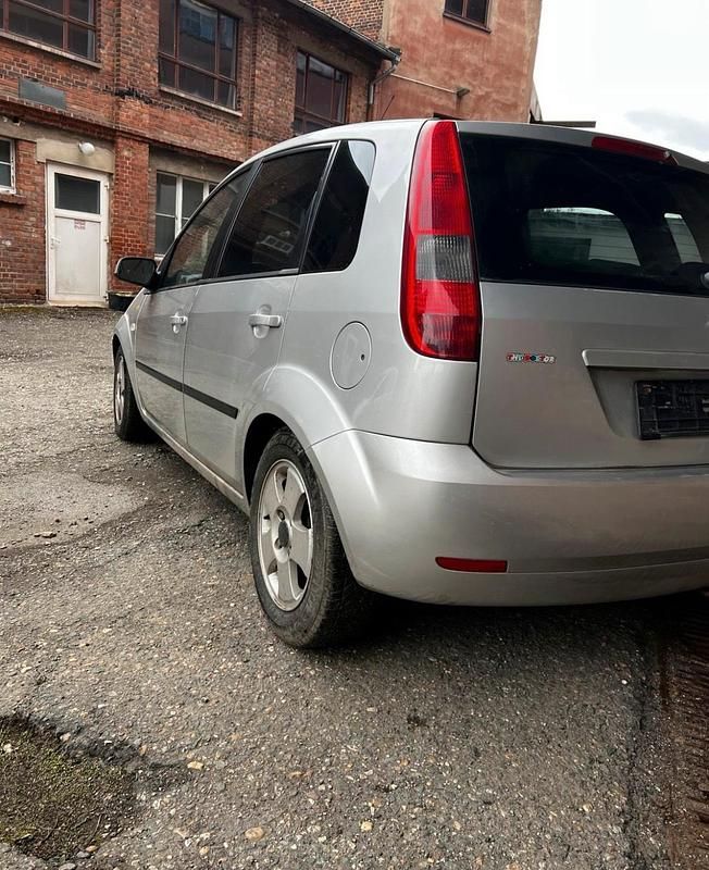 Grau Gebraucht 2005 Ford Fiesta Kleinwagen | 600 € (Guter Preis) - Bild 1/4