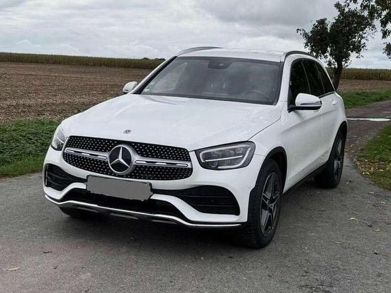 Weiß Gebraucht 2020 Mercedes GLC220 AMG line SUV | 35.500 € (Fairer Preis) - Bild 1/4