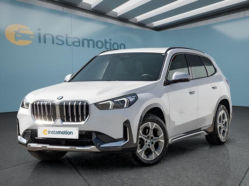 Weiß Gebraucht 2023 BMW X1 SUV | 36.749 € (Fairer Preis) - Bild 1/4