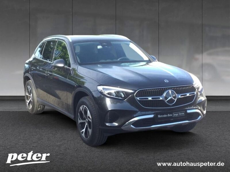 Metalliclack graphitgrau Gebraucht 2024 Mercedes GLC300e Avantgarde SUV | 61.470 € (Superpreis) - Bild 1/4