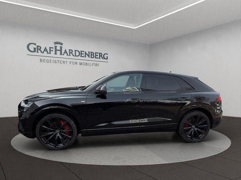 Gebraucht Audi Q8 S-Line 381 PS (280 kW) 2023 Schwarz SUV