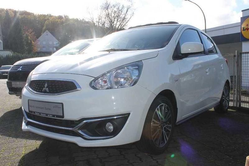 Weiß Gebraucht 2018 Mitsubishi Space Star Edition Limousine | 8.890 € (Fairer Preis) - Bild 1/4