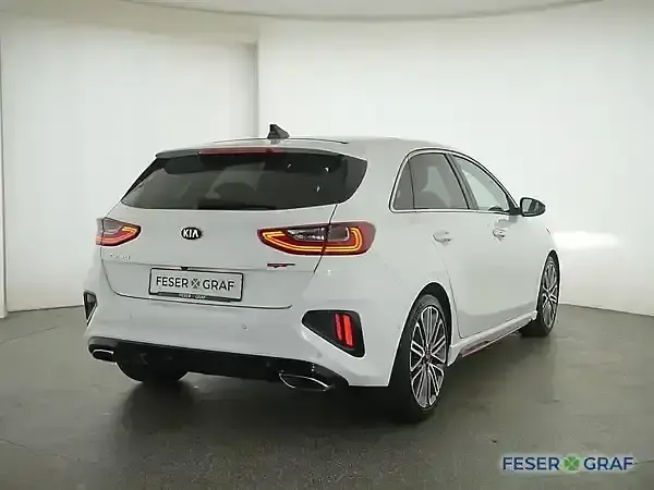 Gebraucht Kia Ceed 204 PS (150 kW) 2020 Weiß Kleinwagen