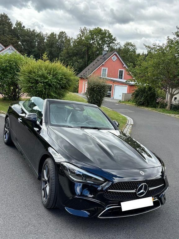 Schwarz Neu 2025 Mercedes CLE200 Cabrio | 59.800 € (Guter Preis) - Bild 1/4