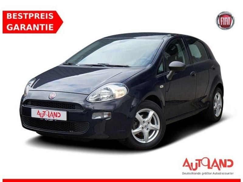 Blu suggestivo Gebraucht 2017 Fiat Punto Kleinwagen | 8.950 € (Teuer) - Bild 1/4