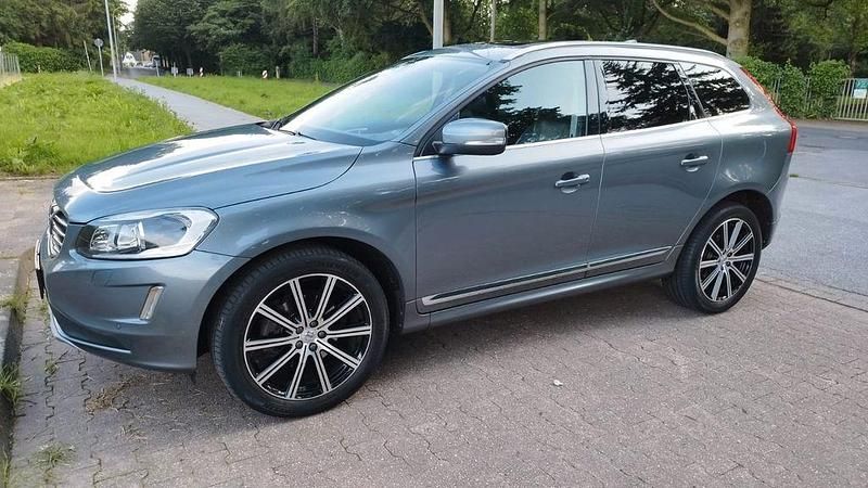 Gebraucht Volvo XC60 220 PS (161 kW) 2017 Grau SUV