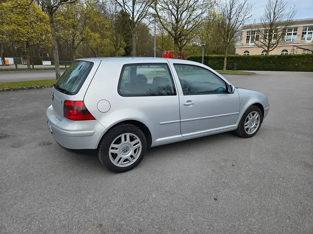 Gebraucht VW Golf III 101 PS (74 kW) 1999 Silber Limousine