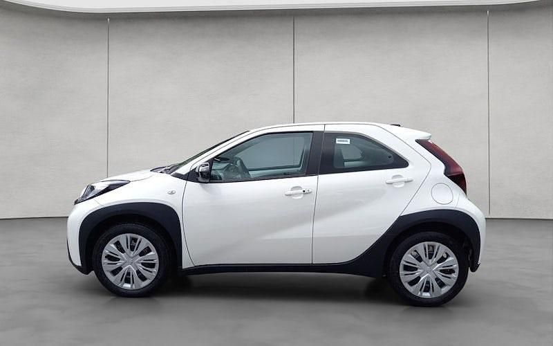 Gebraucht Toyota Aygo X Business Edition 72 PS (52 kW) 2025 Schneeweiß SUV