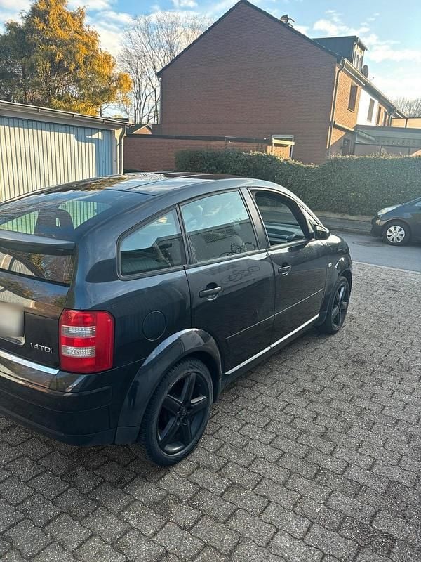 Second-hand Audi A2 75 CP (55 kW) 2003 Negru Hatchback