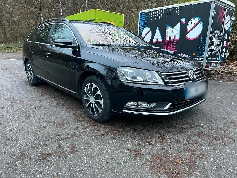 Schwarz Gebraucht 2014 VW Passat Kombi | 6.499 € (Superpreis) - Bild 1/4
