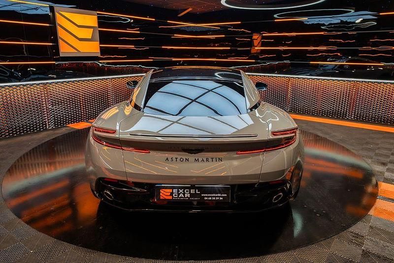 Gebraucht Aston Martin DB12 680 PS (500 kW) 2025 Grau