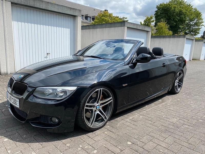 Schwarz Gebraucht 2012 BMW 335 Cabriolet M Sport Cabrio | 29.000 € - Bild 1/4