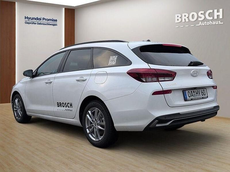 Gebraucht Hyundai i30 Advantage 101 PS (74 kW) 2025 Weiß Kombi