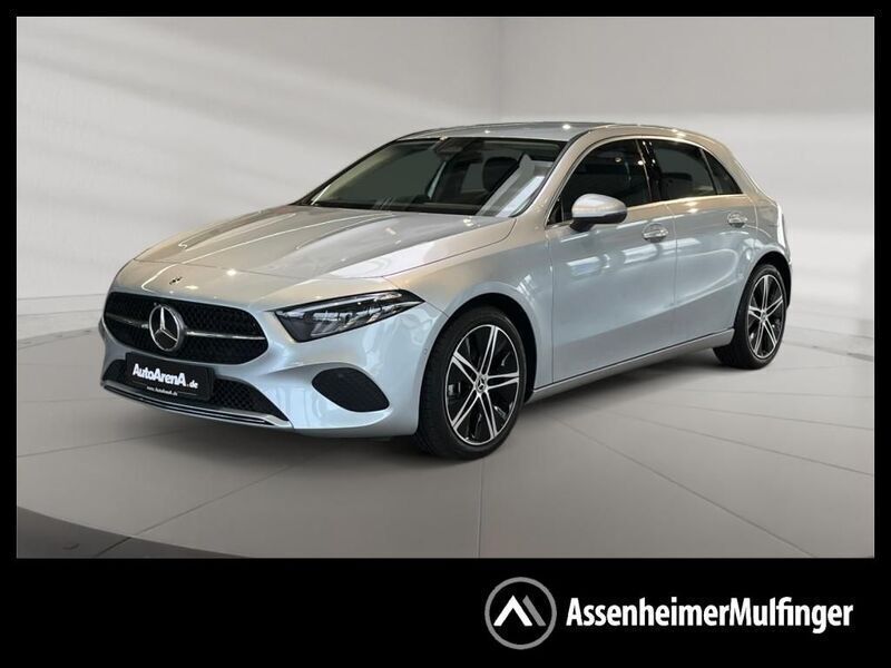Silber Gebraucht 2024 Mercedes A180 Progressive Limousine | 27.765 € (Guter Preis) - Bild 1/2