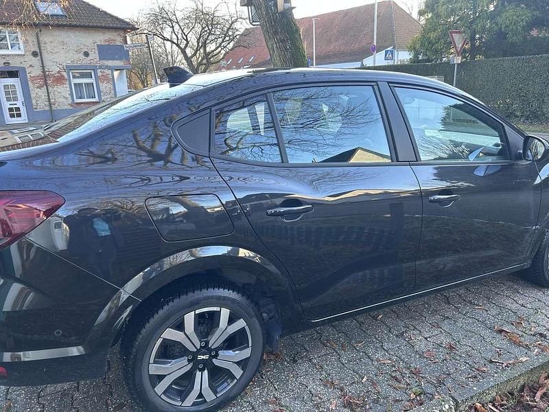 Gebraucht Dacia Logan 91 PS (66 kW) 2025 Schwarz Limousine