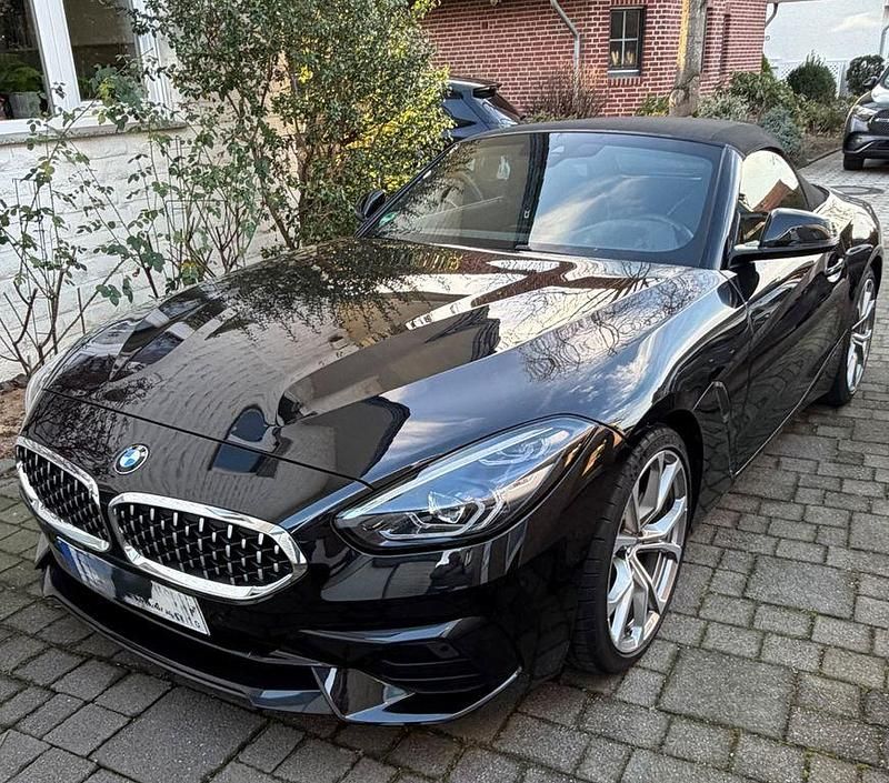 Gebraucht BMW Z4 Sport Line 197 PS (144 kW) 2019 Schwarz Cabrio