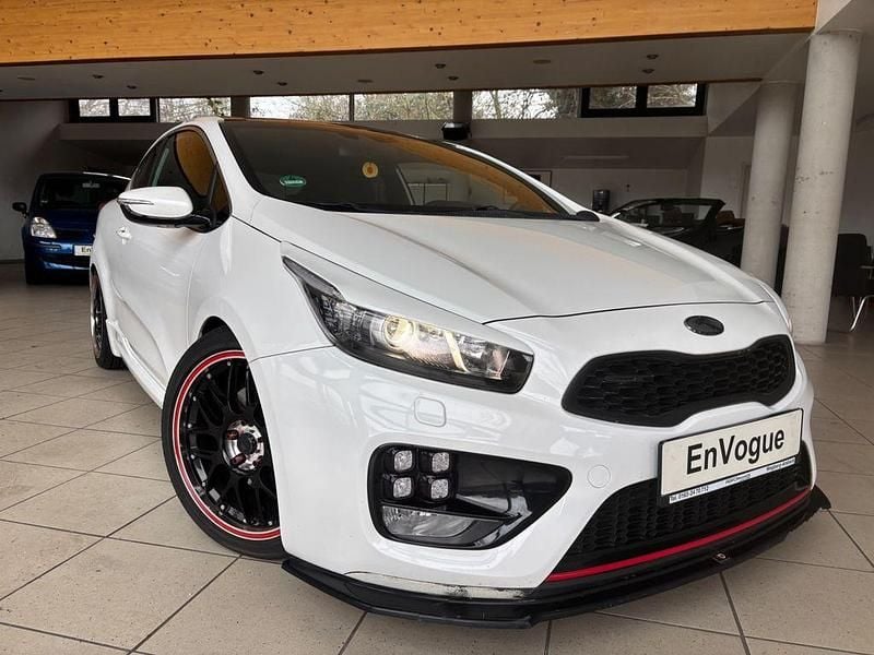 Weiß Gebraucht 2014 Kia ProCeed GT-Track | 9.950 € (Superpreis) - Bild 1/4