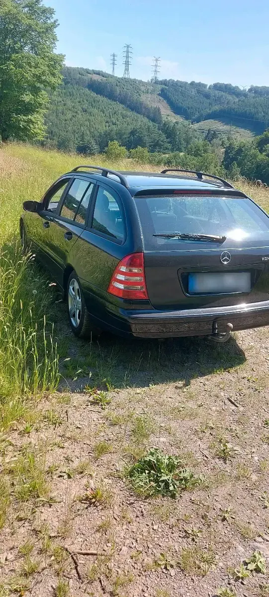 Gebraucht Mercedes C180 143 PS (105 kW) 2004 Schwarz Kombi