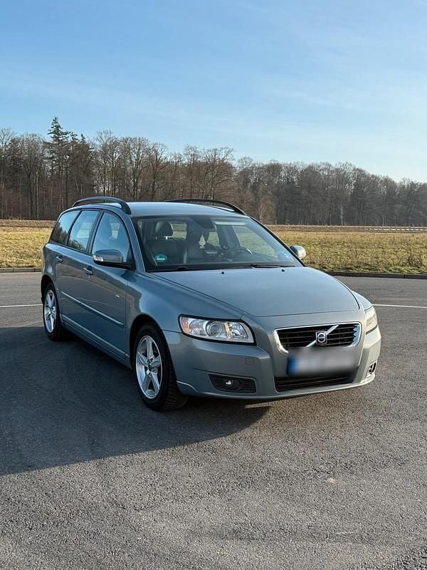 Blau Gebraucht 2008 Volvo V50 Kombi | 3.100 € (Etwas zu teuer) - Bild 1/4