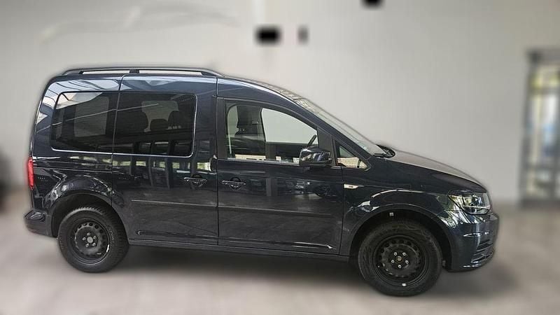 Gebraucht VW Caddy Trendline 102 PS (75 kW) 2019 Blau metallic Van / Kleinbus