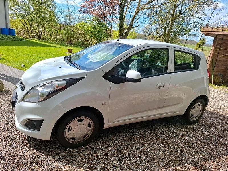 Second-hand Chevrolet Spark 68 CP (50 kW) 2013 Alb Hatchback