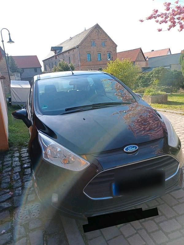 Second-hand Ford B-MAX 100 CP (73 kW) 2015 Negru Monovolum