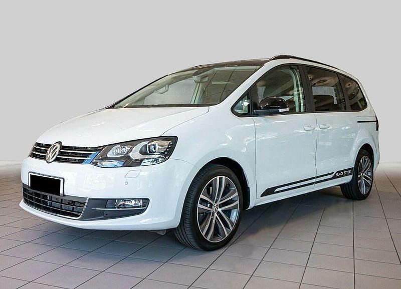 Weiß Gebraucht 2019 VW Sharan Style Van / Kleinbus | 28.990 € (Guter Preis) - Bild 1/4
