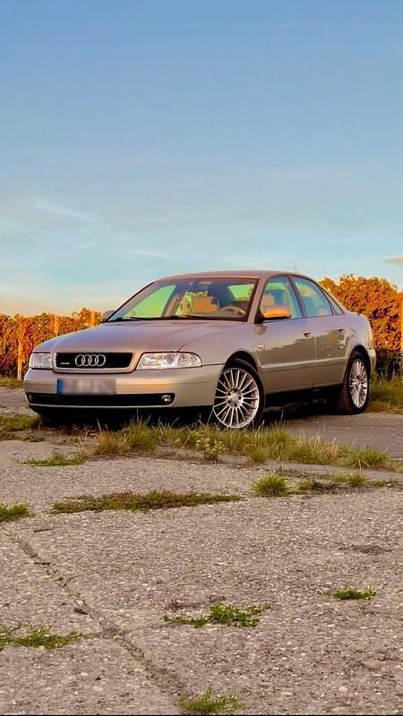 Gebraucht Audi A4 193 PS (141 kW) 2000 Gold Limousine
