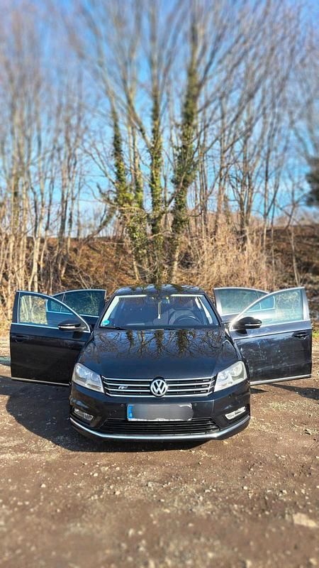 Gebraucht VW Passat R-line 105 PS (77 kW) 2012 Schwarz Limousine