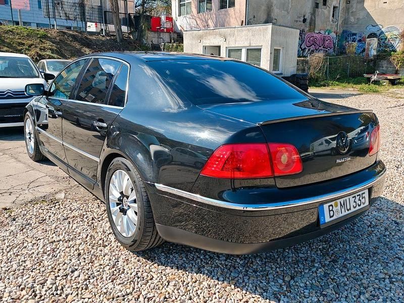 Second-hand VW Phaeton 239 CP (175 kW) 2009 Negru Berlinǎ