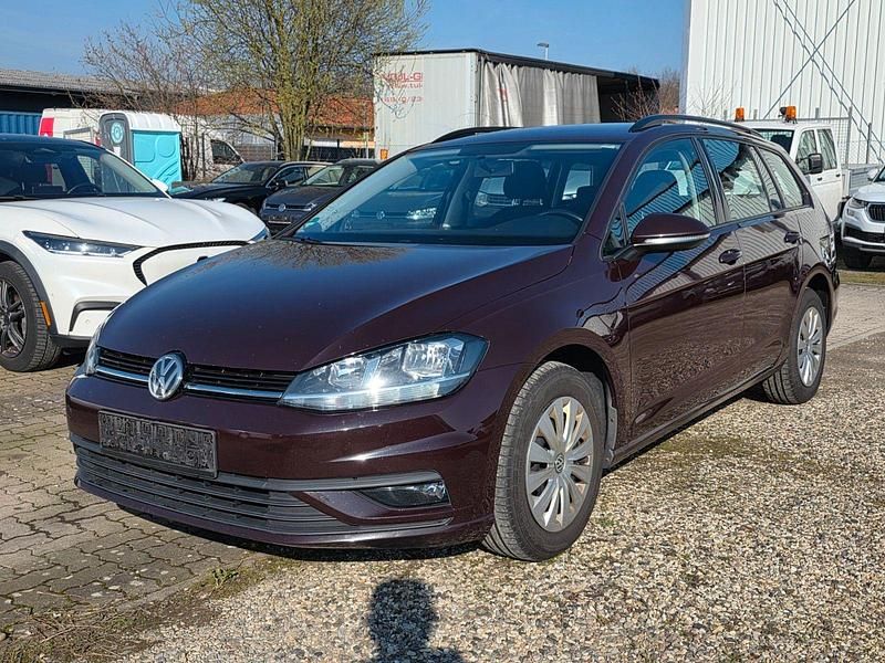 Gebraucht VW Golf VII 116 PS (85 kW) 2018 Grau Kombi