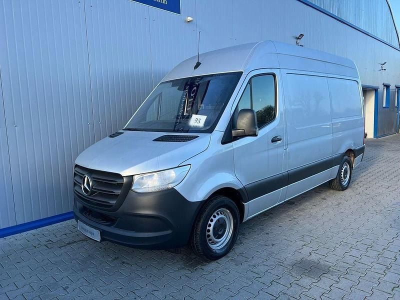 Gebraucht Mercedes Sprinter 150 PS (110 kW) 2021 9775 lackfarbe iridiumsilber m Van