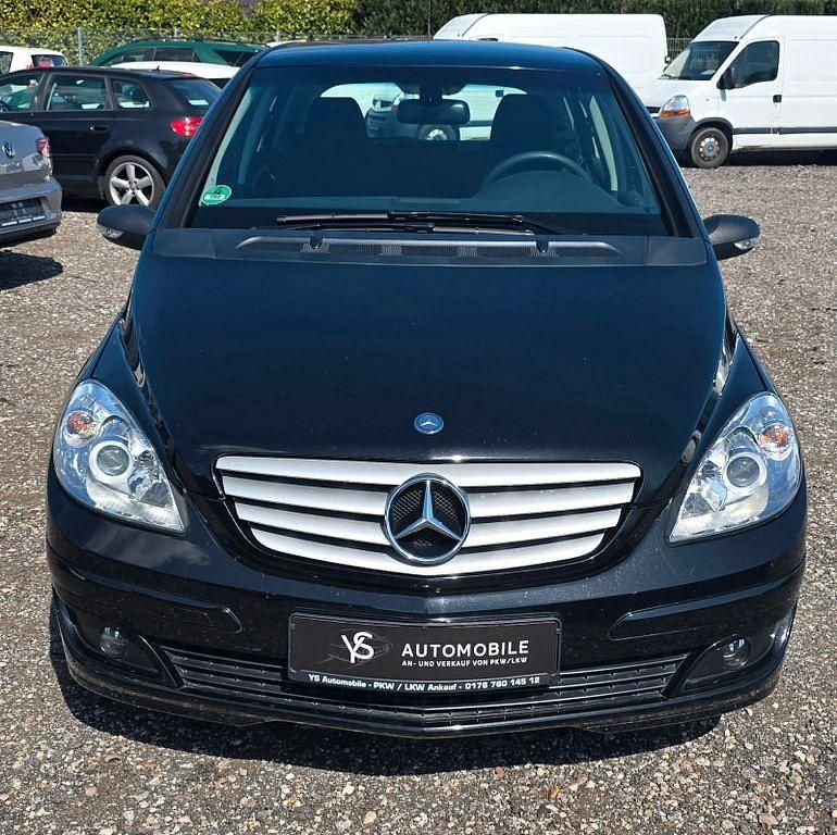Schwarz Gebraucht 2008 Mercedes B170 Van / Kleinbus | 4.950 € (Guter Preis) - Bild 1/4